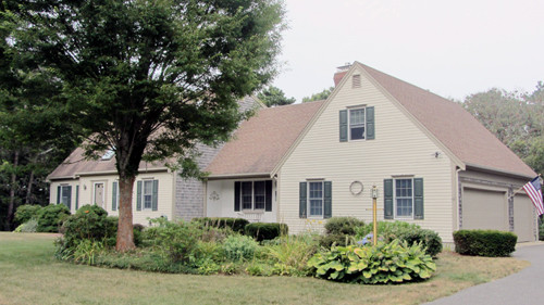 44 Golf Course Rd, East Dennis, MA 02641 