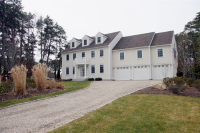 17 Quiet St, East Sandwich, MA 02537 