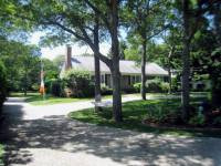 71 Berry Ave, West Yarmouth, MA 02673 