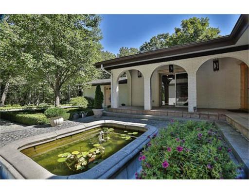 50 N Liberty Street, Middleton, MA 01949 