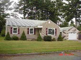 246 Dutchess St, Springfield, MA 01129 