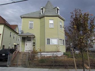 58   Cottage St, Everett, MA 02149 