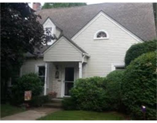 27 Lower Beverly Hills, West Springfield, MA 01089 