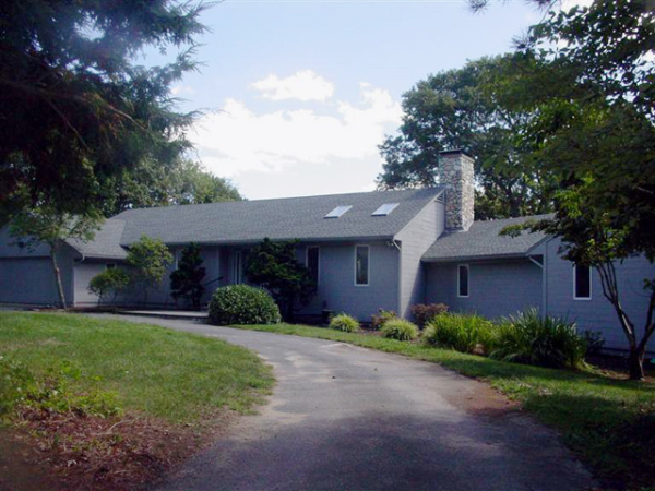 60 Indian Pond Point, Marstons Mills, MA 02648 