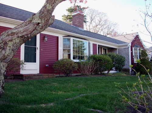 17 Knox Rd, Dennis Port, MA 02639 