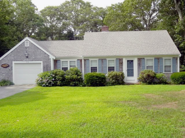 578 Bumps River Rd, Osterville, MA 02655 