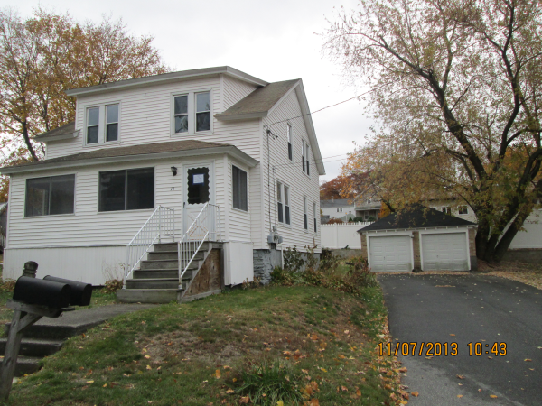 14 Stoneham Rd, Worcester, MA 01604 