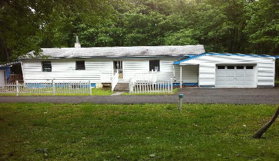 8407 Temple Hill Road, Temple Hills, MD 20748 