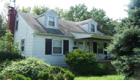 2 Gwynn Lake Drive, Gwynn Oak, MD 21207 