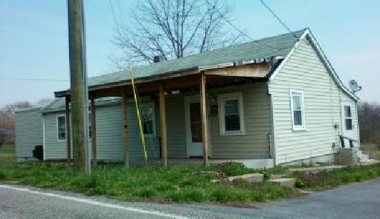 16933 Shinham Road, Hagerstown, MD 21740 