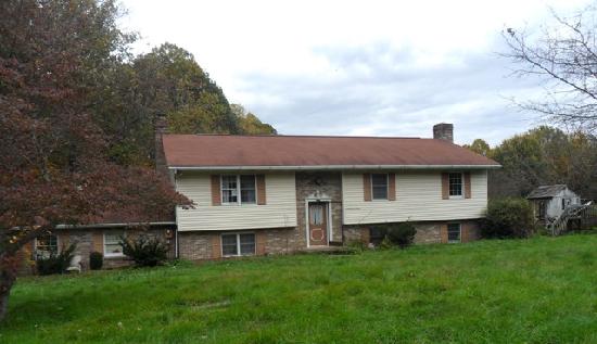 1538 Brehm Rd, Westminster, MD 21157