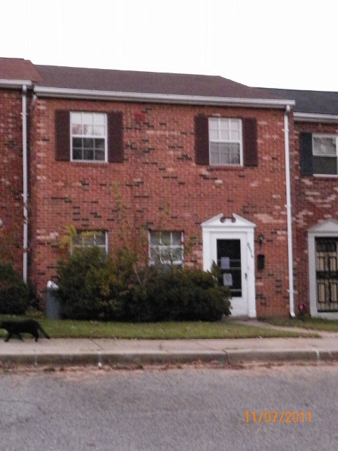 8574 Brae Brooke Dr, Lanham, MD 20706 