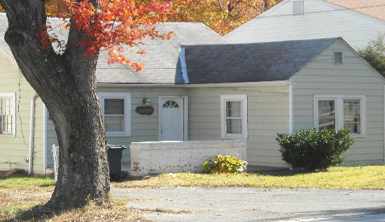 2004 Ritchie Road, District Heights, MD 20747 