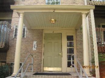 2 Cedarvalleypl102, Essex, MD 21221 