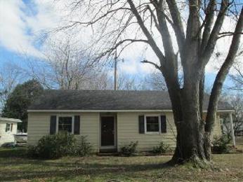 405 Noble St, Hurlock, MD 21643 