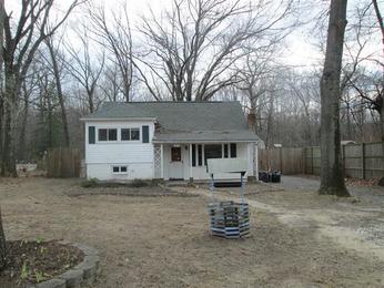 1585 Colony Rd, Pasadena, MD 21122 