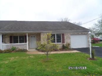 601 Palm Beach Dr, Hagerstown, MD 21740 