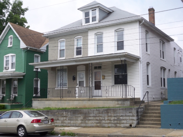 417 S Burhans Blvd, Hagerstown, MD 21740 