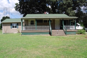 942 Point Pleasant Rd, Glen Burnie, MD 21060 