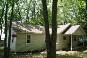 21913 Bluffs Highway, Onaway, MI 21913 