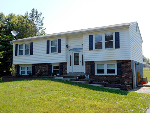 9955 Della Court, La Plata, MD 20646 