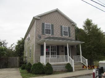 12 4th St N, Denton, MD 21629 