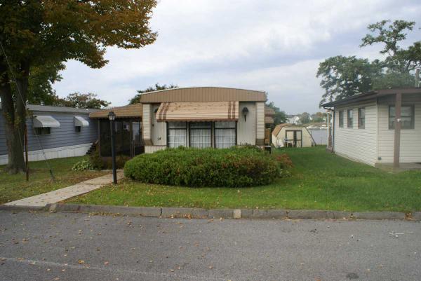 14 Shore Lane, Baltimore, MD 21219 