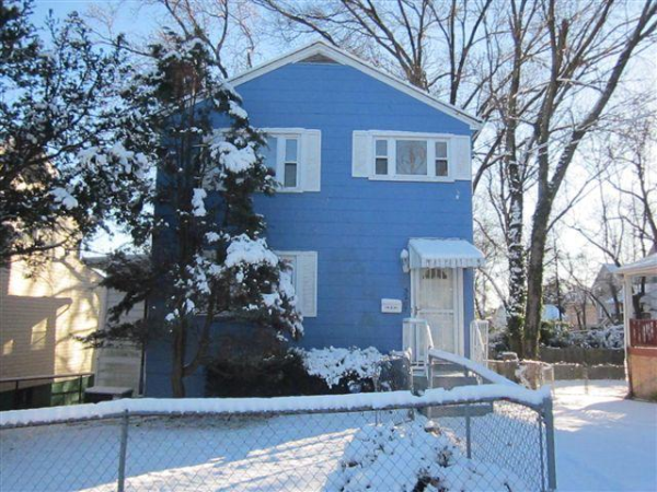 3207 Bunker Hill Rd, Mount Rainier, MD 20712 