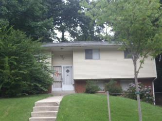 9226 Rolling View Dr, Lanham, MD 20706 