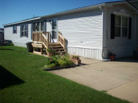 21542 Clochette Dr., Macomb, MI 48044 