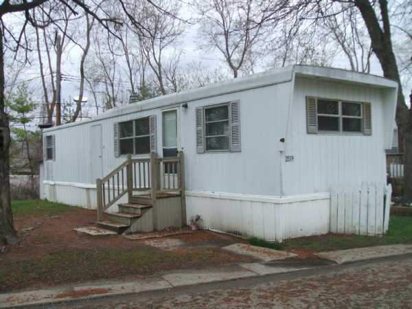 2519 Court, Brighton, MI 48114 