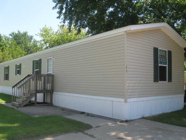 7283 South Division Ave, Grand Rapids, MI 49548 
