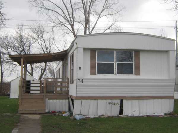 28629 S Maple, Romulus, MI 48174 