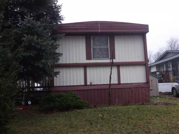 228 Longfellow, South Lyon, MI 48178 