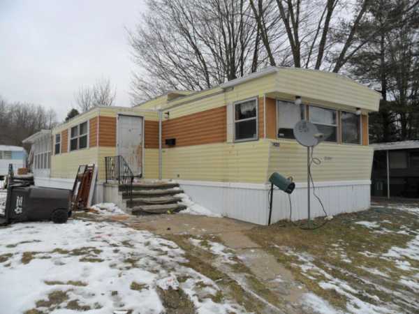 1426 Red Maple Lane, Kalamazoo, MI 49004 