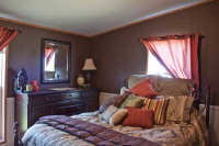 29325 Vinewood Ln., Gibraltar, MI 48173 