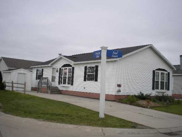 21478 Noel Ct., Macomb, MI 48044 