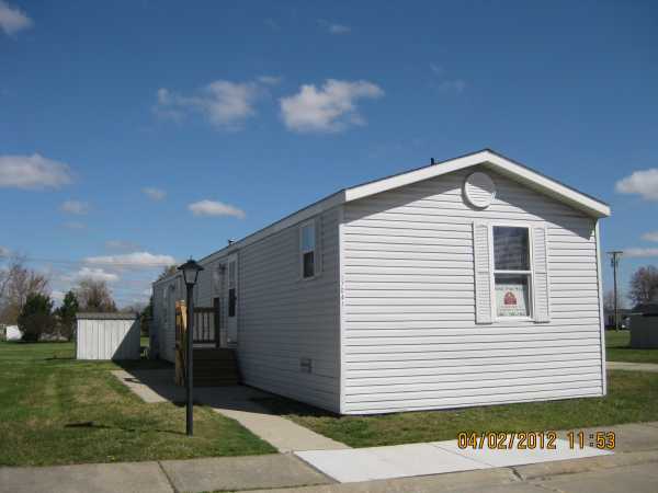 17041 Langton #269, Macomb, MI 48044 
