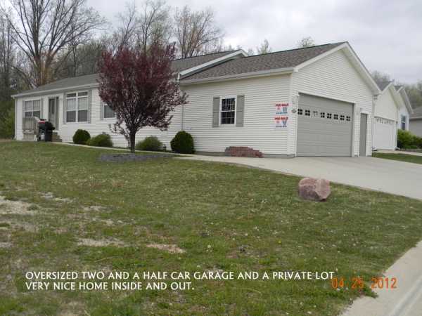 16022 Windsor Lane, Holly, MI 48442 