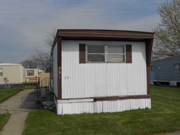 731 Auvil Dr, Bay City, MI 48707 