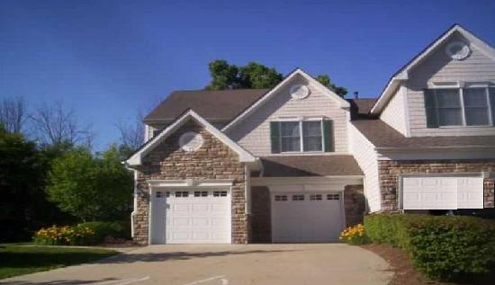 26668 Island Lake Dr, Novi, MI 48374 