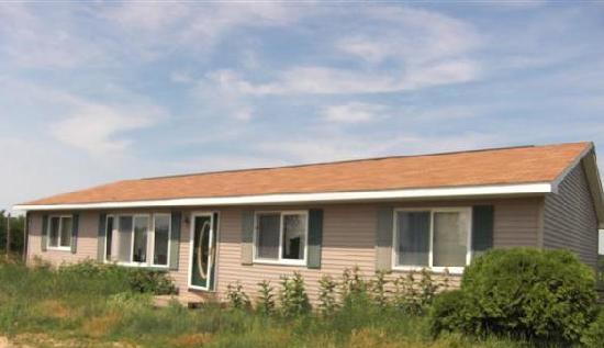 1579 N Paris Rd, Trufant, MI 49347 