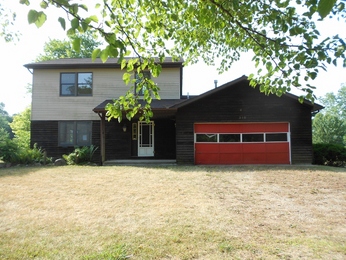 310 Pine Street, Breedsville, MI 49027 