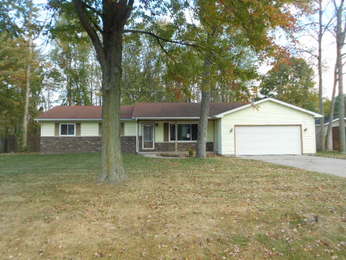 3252 N Shoreview Dr, Fort Gratiot, MI 48059 