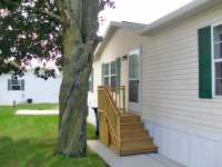 132 Carmell, Belleville, MI 48111 