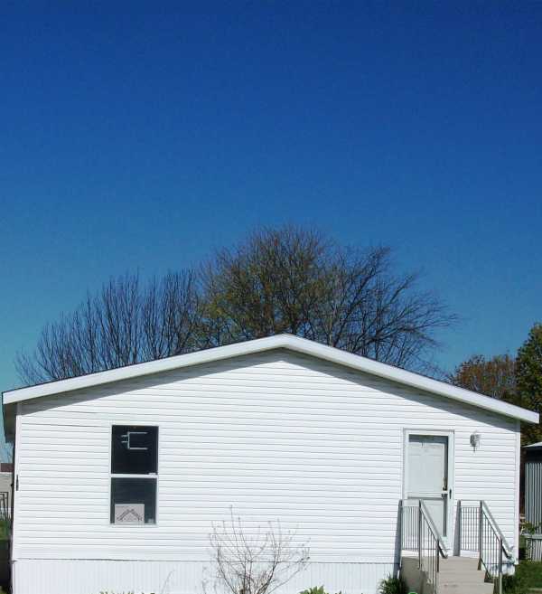 194 Pine Dr, Mason, MI 48854 