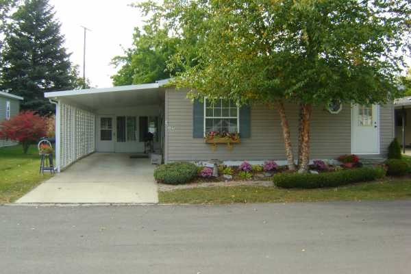 127 Whippoorwill Lane, Rochester Hills, MI 48309 