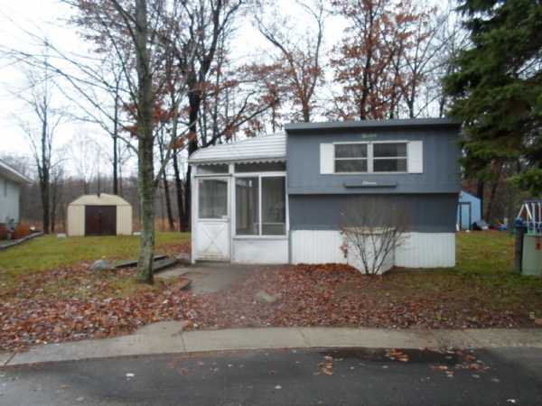 13318 S Dixie Hwy #11, Holly, MI 48442 