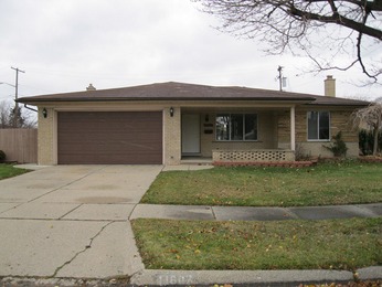 11607 Canterbury Dr, Warren, MI 48093 