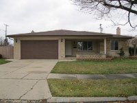 11607 Canterbury Dr, Warren, MI 48093 